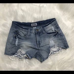 Mudd Womens Shorts Size 5 Lace Denim 2" Inseam Medium Wash Hot Pants